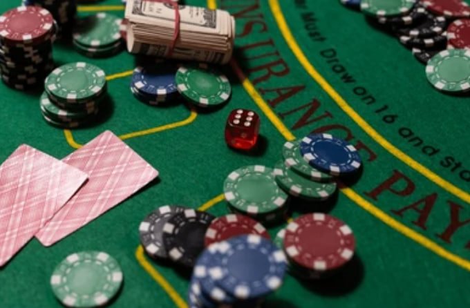 Adults only mobile gaming reminder on 77 bed with responsible gaming guidance